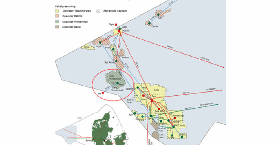 Oversigtskort over placeringen af Ravn-feltet og andre olie- og gasanlæg i den danske sektor af Nordsøen. Illustration: Energistyrelsen