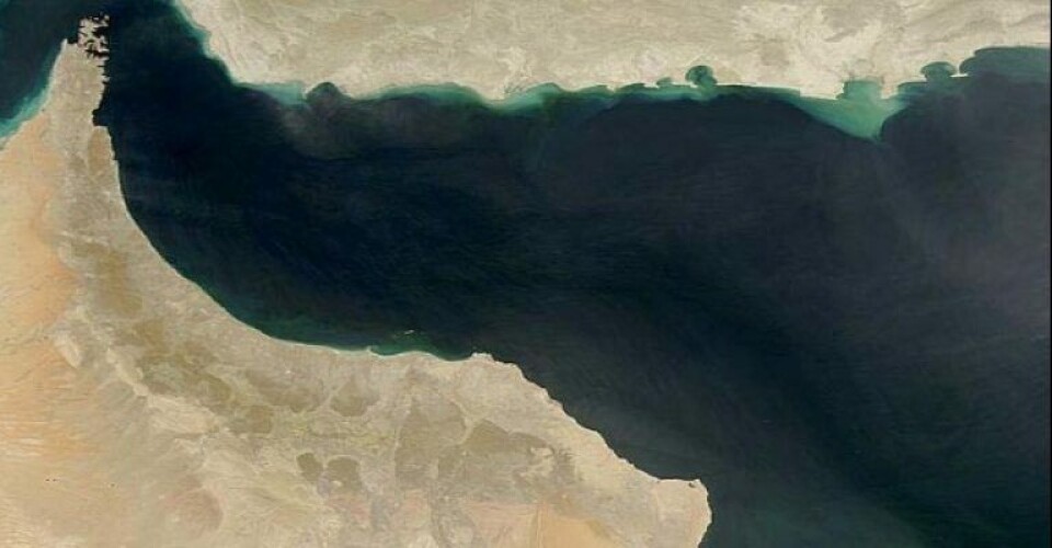 (courtesy of GeoEye) (courtesy of GeoEye)
