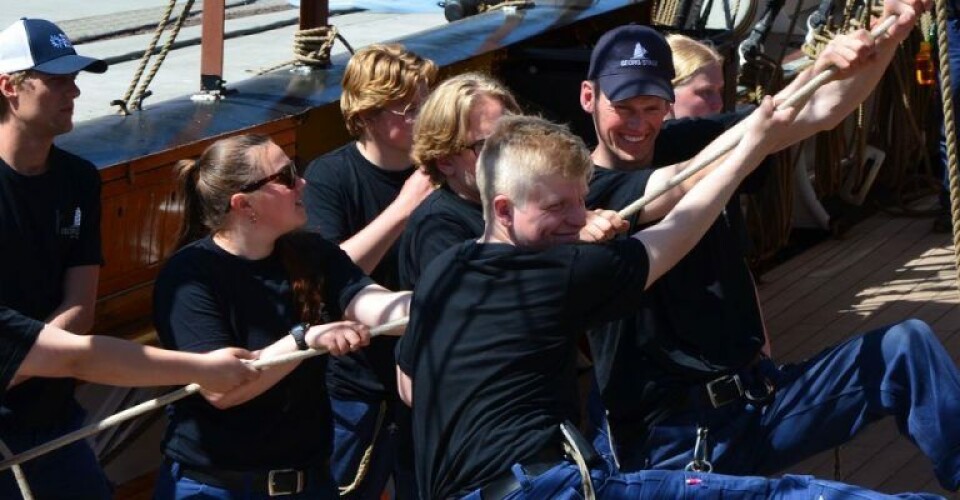 Elever fra Skoleskibet Georg Stage holder ikke fri. Efter endt uddannelse er der praktisk talt ingen arbejdsløshed. Foto: Stiftelsen Georg Stages Minde