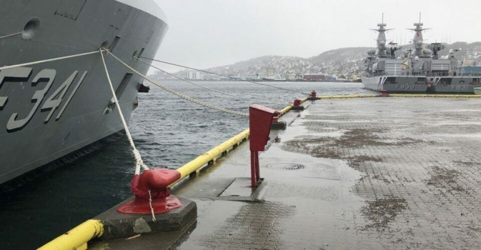 Fregatten Absalon ved kaj i nordnorske Tromsø sammen med belgiske Leopold og Hollandske Van Amstel før øvelsesstart. Foto: Forsvaret