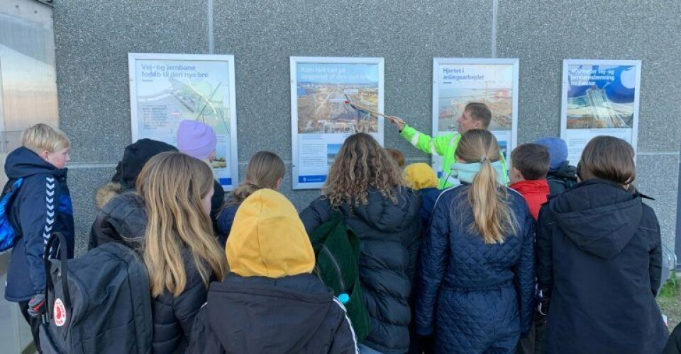 5. klasse fra Nørre Alslev Skole var den 22. november på besøg hos Besøgscenter Storstrømsbroen. 5. klasse fra Nørre Alslev Skole var den 22. november på besøg hos Besøgscenter Storstrømsbroen. Foto: Vejdirektoratet
