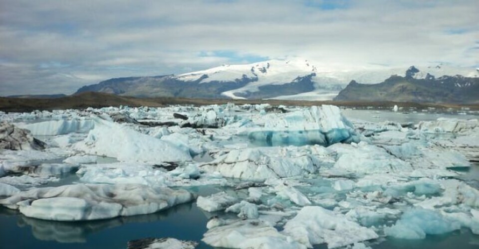 Stark warning as rain falls on ice cap.