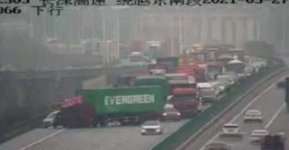 Evergreen skibscontainer angiveligt i ny blokade. Foto: Weibo