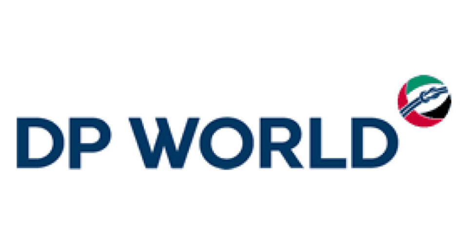 dp-world-vector-logo-small