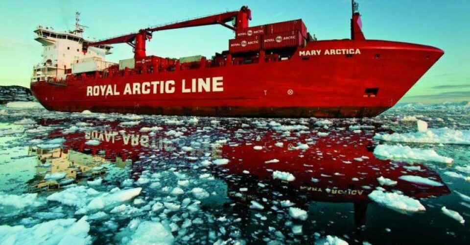 Mary-Arctica.-Foto-Royal-Arctic-Line-768x413-1