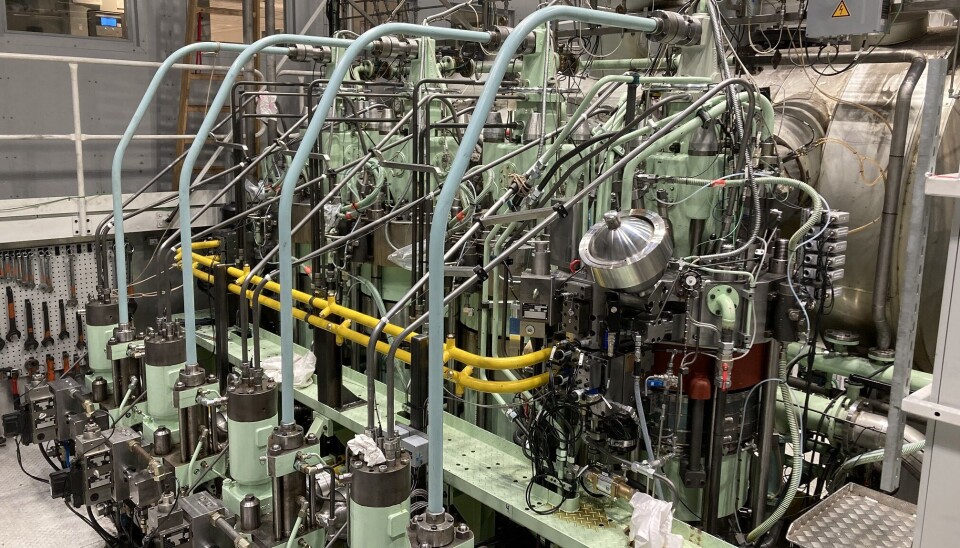 På verdensplan findes der cirka 33.000 store handelsskibe drevet af to-takts motorer, hvoraf de 23.000 er designet af MAN Energy Solutions.