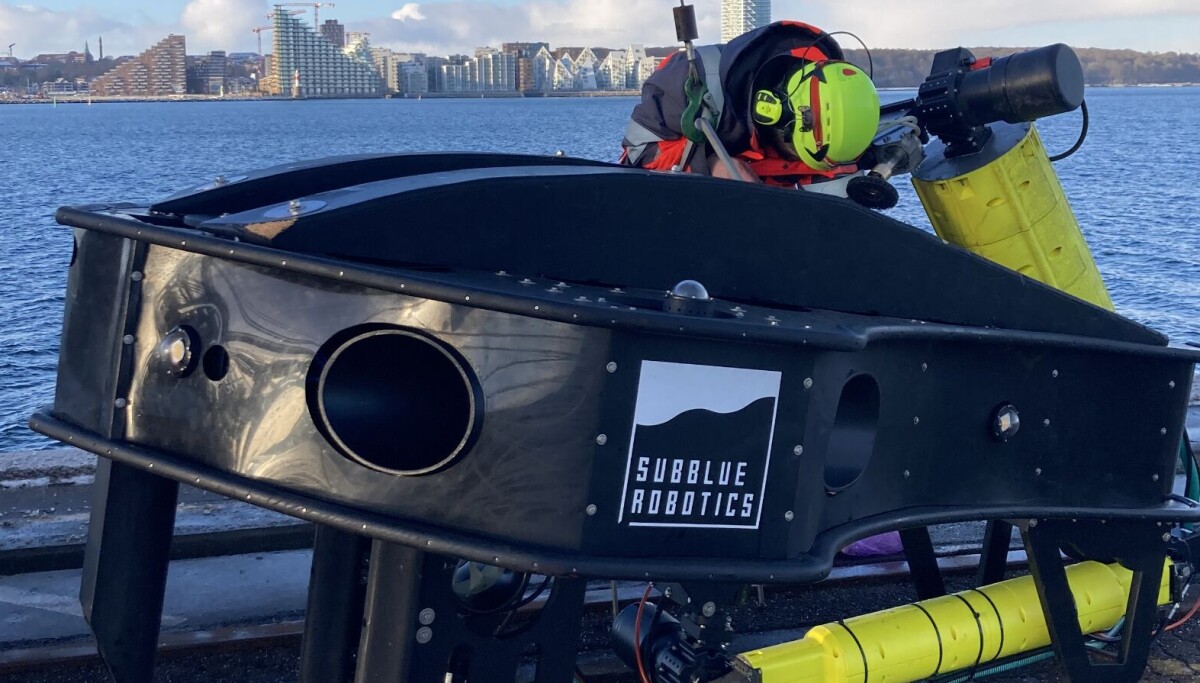 Nyudviklet undervandsrobot polerer skibspropeller