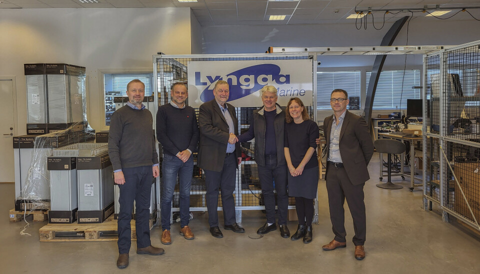 Per Christiansen fra Lyngaa Marine med Morten Madsen CEO for BSI Marine Equipment Group med Claus Nymark og Søren Petersen fra BSI (til venstre i billedet) samt Ghita Studsgaard Christiansen og Ronnie Varberg (højre i billedet) fra Lyngaa Marine.