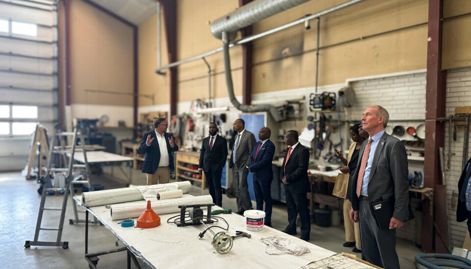 Adm. direktør hos Tuco, Jonas Pedersen, under præsentationen for den kenyanske delegation.
